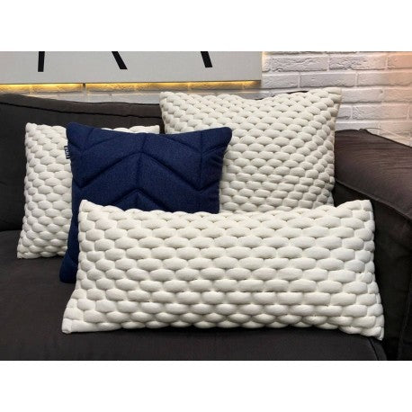 Cushion 3D Weave 30x70cm off white