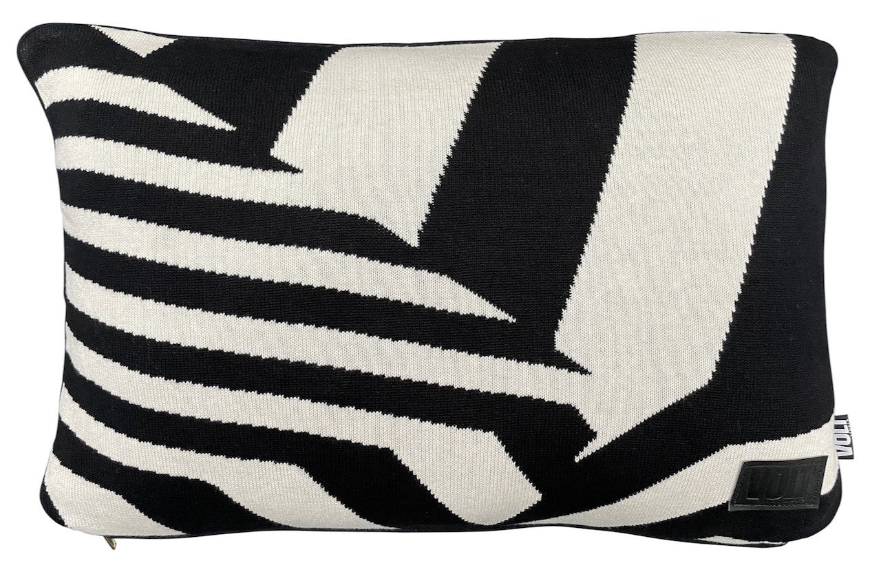 Knitted cushion Dazzle 2
