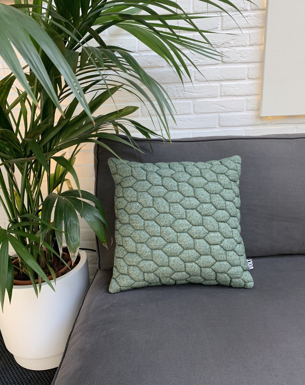 Cushion 3D Cells new felt green 45x45cm