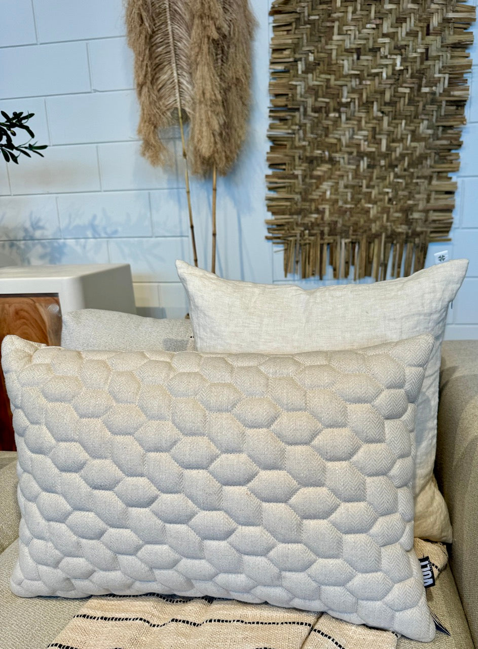 Cushion 3D Cells wool Herringbone Off white 40x60cm